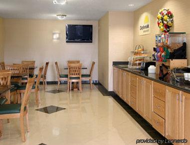 Days Inn By Wyndham Brigham City Restaurant photo